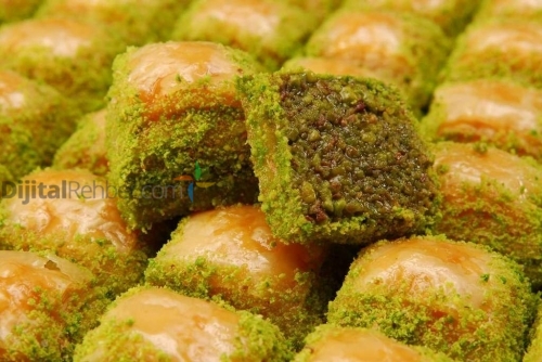 ANTALYA KEPEZ HAKAN USTA BAKLAVALARI