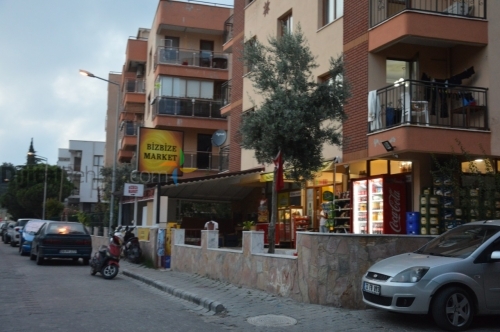 BİZBİZE MARKET KUŞADASI