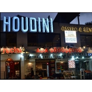 Houdini Gastro Meyhane Kuşadası